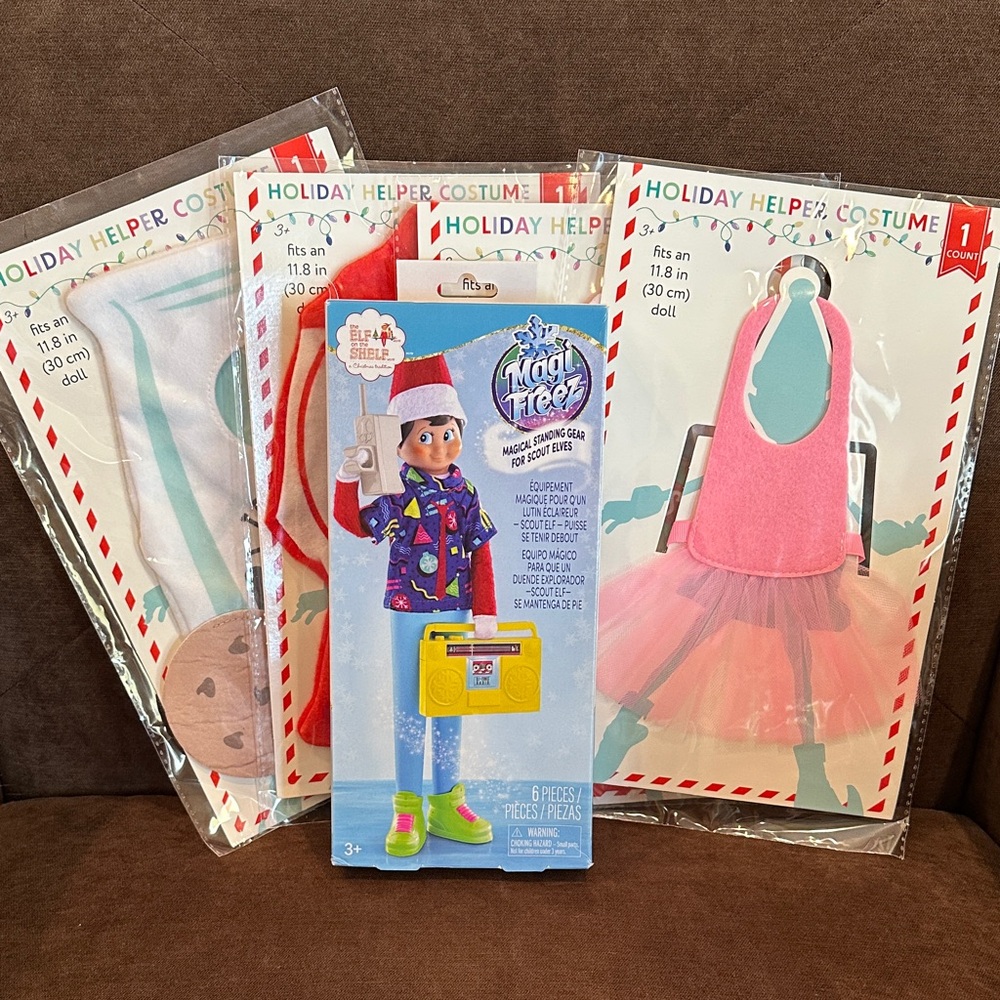 ELF on the Shelf Magi Freeze 80’s gear + 4 bonus holiday helper costumes NEW